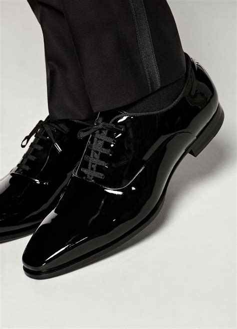 The 18 Best Shoes to Wear With a Tuxedo 